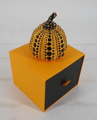 Yayoi Kusama (d’après) - Dots Obsession (Pumpkin yellow - Small) - sculpture originale, signée 2