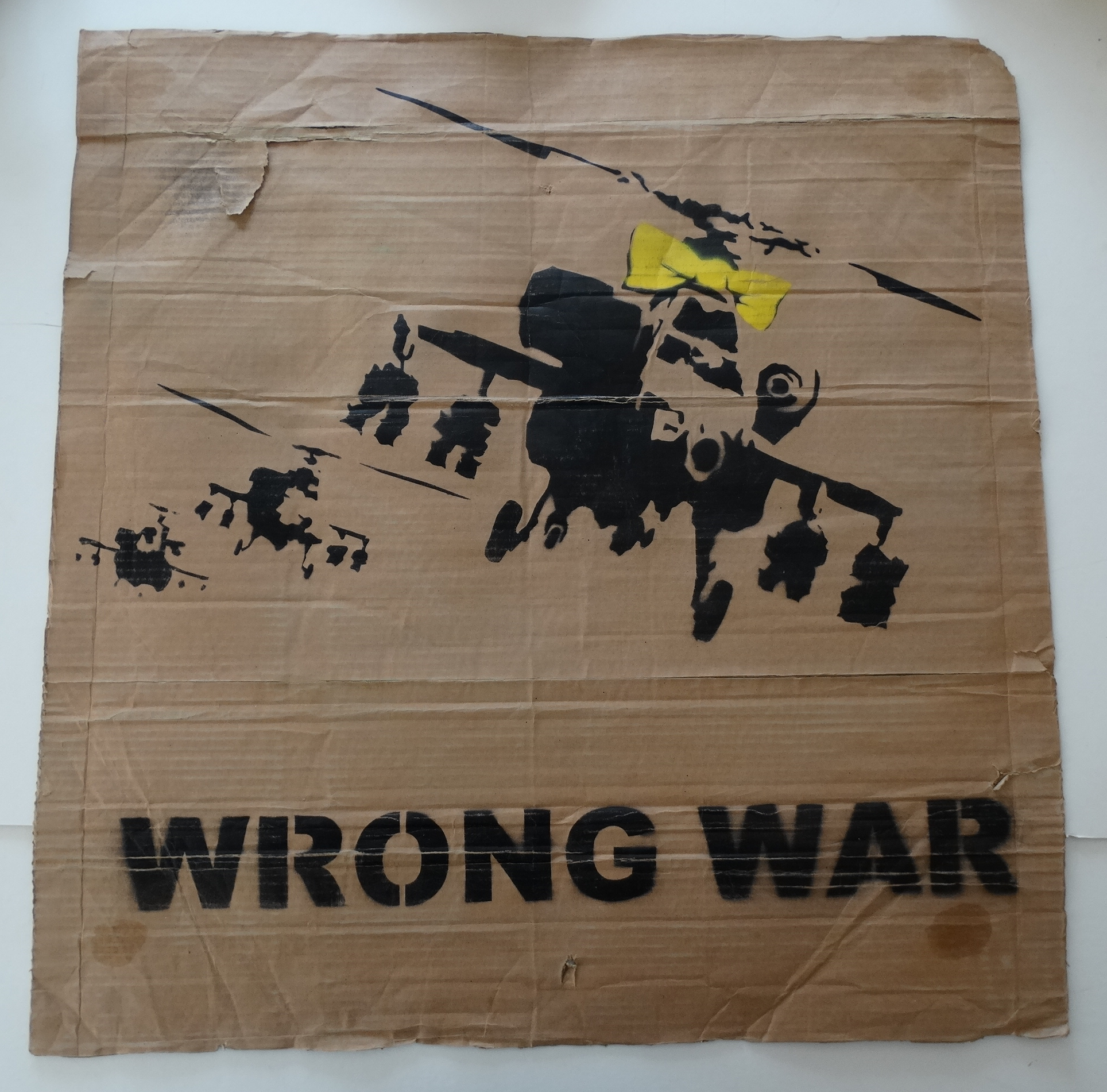 Napalm Banksy : l'œuvre choc entre guerre et capitalisme