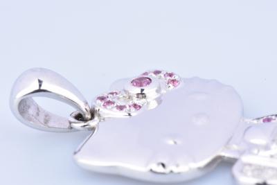 Pendentif Hello Kitty orné de diamants et de rubis 2