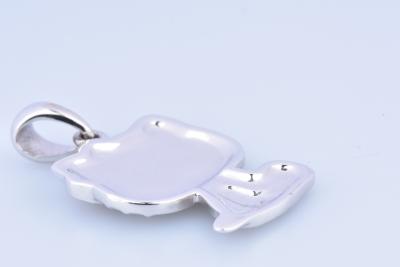 Pendentif Hello Kitty orné de diamants et de rubis 2
