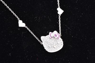 Collier ajustable  Hello Kitty en or blanc orné diamants et de rubis 2