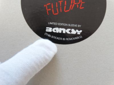 Banksy x Dirty Funker  - Futur (Gris), 2008, Vinyle 2