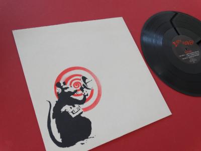 Banksy x Dirty Funker  - Futur (Gris), 2008, Vinyle 2