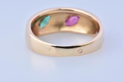Bague en or jaune 18 carats rubis navette et émeraude navette 2
