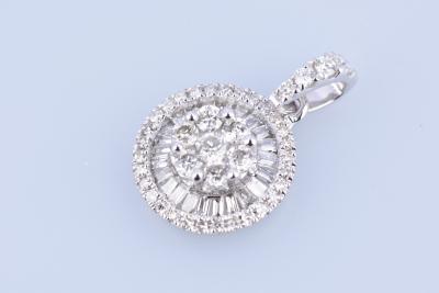 Pendentif  en or blanc et diamants 2