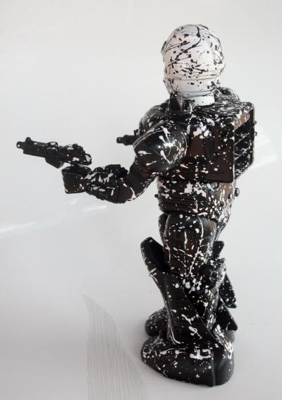 SPACO - Black & White - Sculpture 2