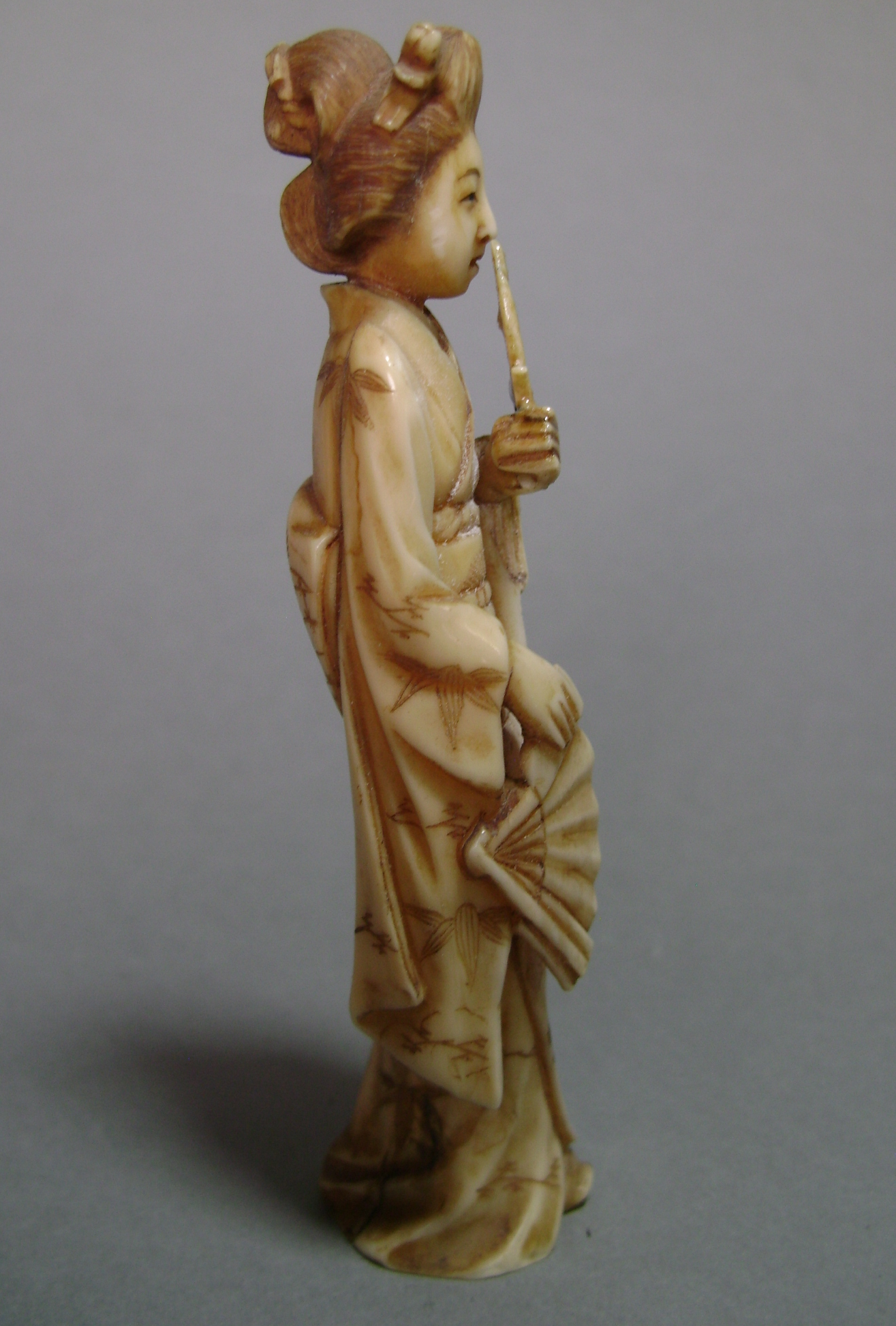 Dancing Geisha Two Fans Okimono Netsuke Hand Carved Vintage Figurine