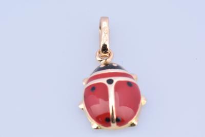 Joli pendentif coccinelle en or jaune 18 carats (750 millièmes). 2
