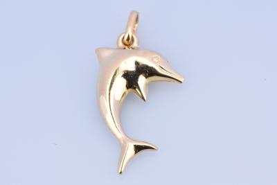 Pendentif Dauphin en or jaune 18 carats (750 millièmes). 2