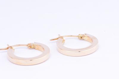 Boucles d’oreilles créoles en or jaune 18 carats (750/1000). 2