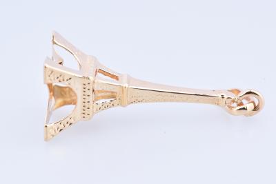 Pendentif Tour Eiffel en or 18 carats (750 millièmes). 2