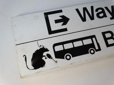Banksy (né vers 1974), Panneau, GB, circa 2006 2