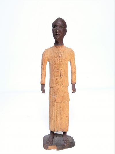 Madagascar, Tribu Bara - Statuette en bois, milieu du XXème siècle 2