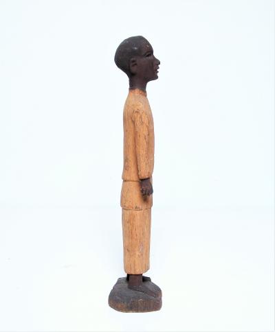 Madagascar, Tribu Bara - Statuette en bois, milieu du XXème siècle 2