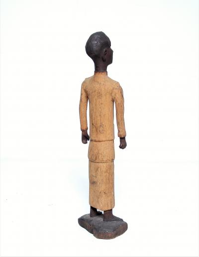 Madagascar, Tribu Bara - Statuette en bois, milieu du XXème siècle 2