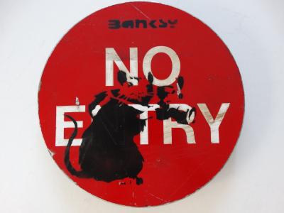Banksy (attribué à) -Panneau, circa 2006, Pochoir 2