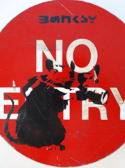 Banksy (attribué à) -Panneau, circa 2006, Pochoir 2