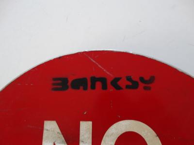 Banksy (attribué à) -Panneau, circa 2006, Pochoir 2