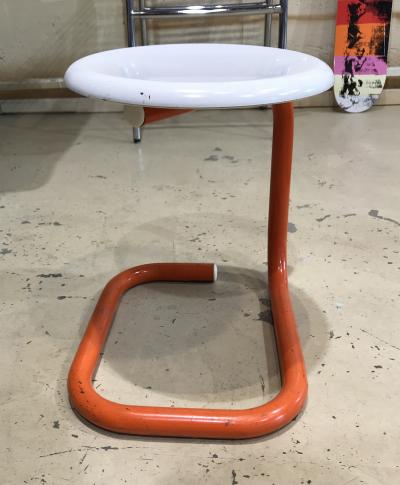 Travail des années 70 - Tabouret Snake 2