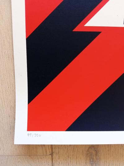 Shepard FAIREY (Obey) - Constructivist Banner Black - Sérigraphie signée au crayon 2