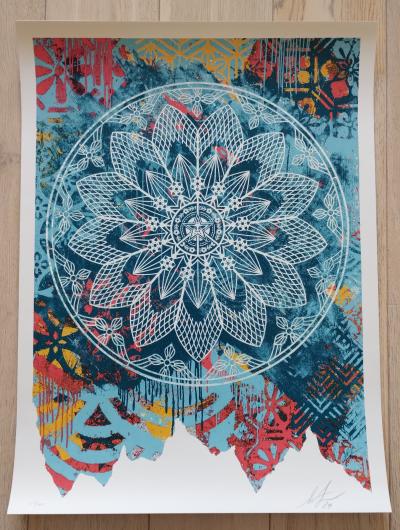 Shepard FAIREY (Obey) - Collage Peace Mandala (Blue) 2024 - Sérigraphie signée au crayon 2