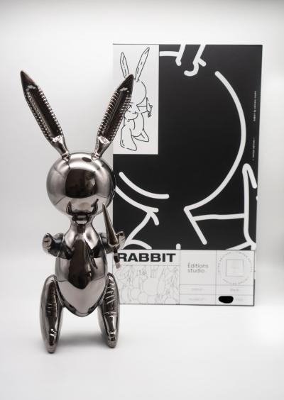 Editions Studio d’après Jeff Koons - Grand Black Rabbit - Sculpture 2