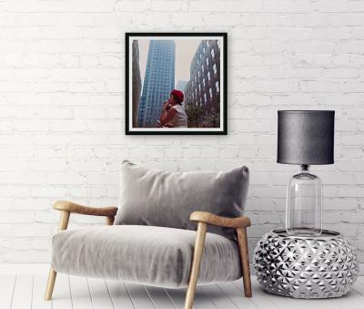 Michel HOSSZÙ - Smoking lady with a red hat –  New york 1964, 2019 - Tirage pigmentaire original signé et numéroté 2