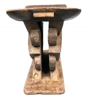 Ghana, Ashanti, Tabouret à motifs géométriques 2