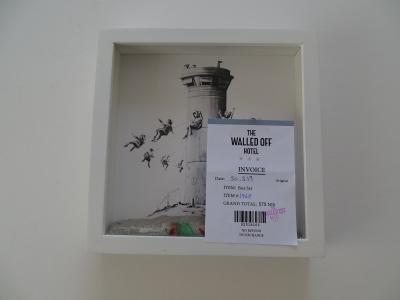 BANKSY (d’après)  - Walled Off Hotel, 2019, Impression et sculpture 2