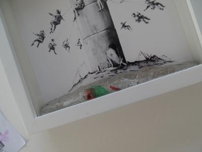 BANKSY (d’après)  - Walled Off Hotel, 2019, Impression et sculpture 2