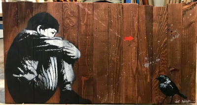 Jef AEROSOL - Sitting Kid and bird, 2018, pochoir sur palissade bois 2
