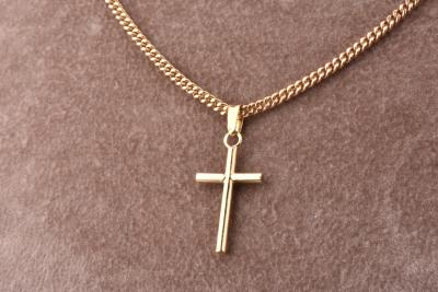 Pendentif croix Chrétienne en or jaune 18 carats 2