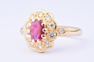Bague marguerite solitaire rubis et diamants en or jaune 2