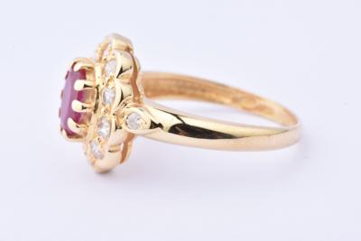 Bague marguerite solitaire rubis et diamants en or jaune 2