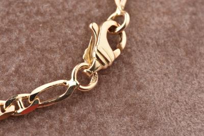 18-carat yellow gold necklace, chain alternating between equine and navy, lobster clasp 2