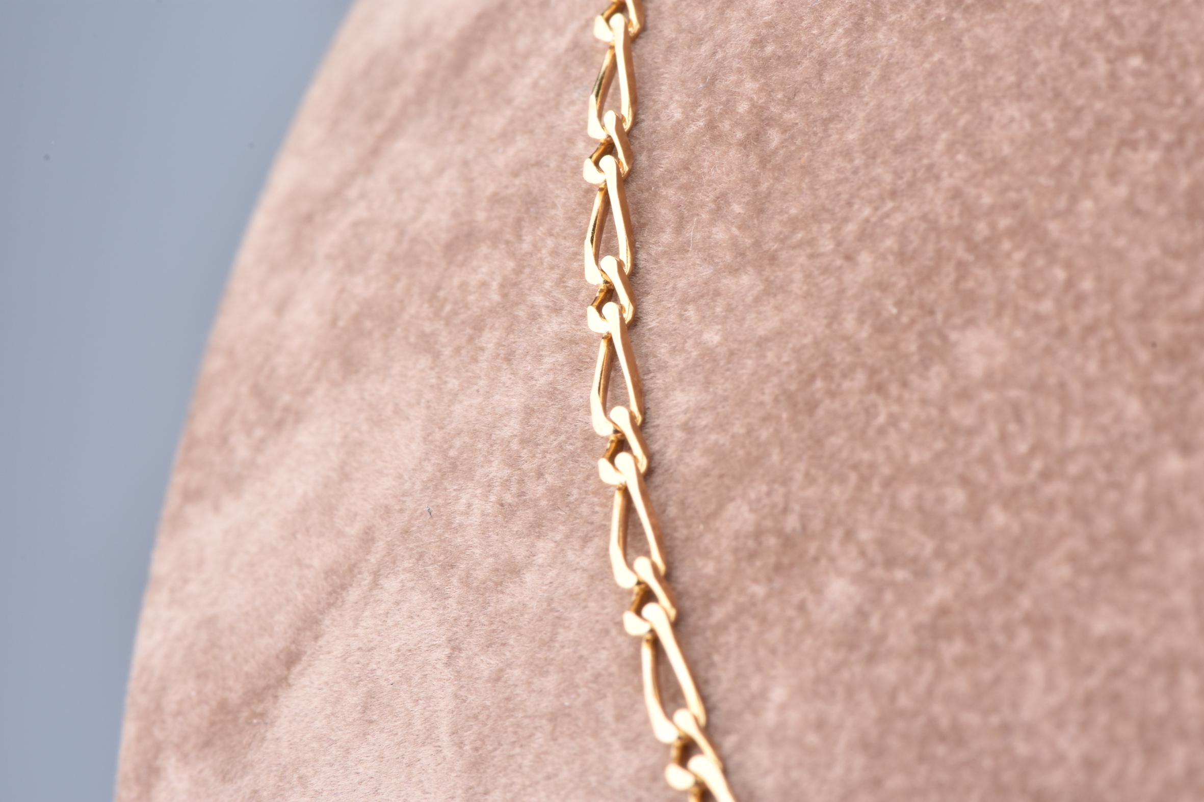 Chaîne En Or Jaune 18 Carats (750/1000) - Poids 12.68g - Maille Alternée - Bijou D'occasion En Parfait état