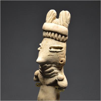 Mexique Occidental, Culture Chupicuaro - Statuette féminine en terre cuite 2