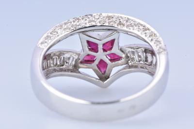 White gold 18 carats ring star ruby and diamonds 2