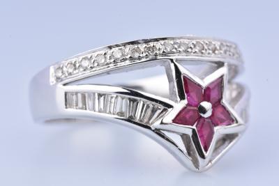 White gold 18 carats ring star ruby and diamonds 2