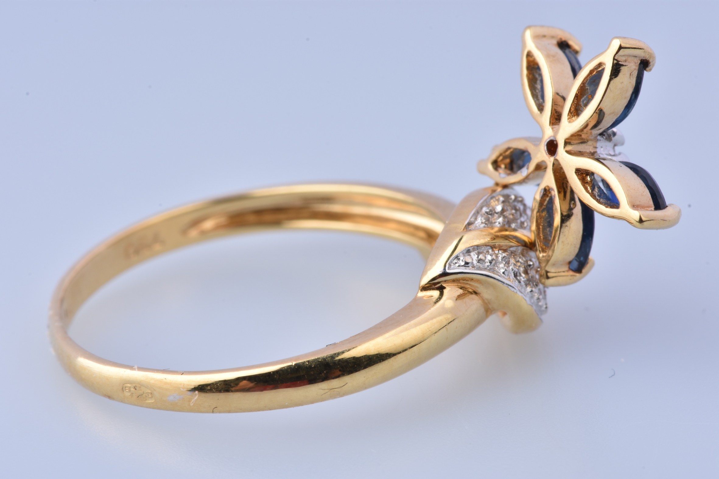 Bague Femme Plaqué Or 18K Laminé – Fleur Diamant & Saphir Cz – Taille 62