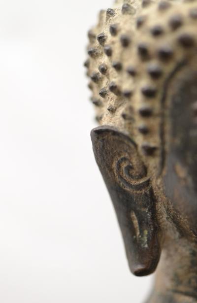 Laos, 16eme siècle, Bouddha assis en bronze 2