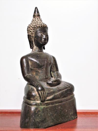 Laos, 16eme siècle, Bouddha assis en bronze 2