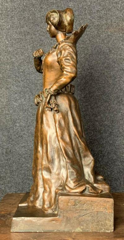 Désiré GRISARD - Femme de cour, vers 1990 - Bronze a patine claire 2