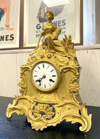 Pendule Époque Louis Philippe en bronze doré 2