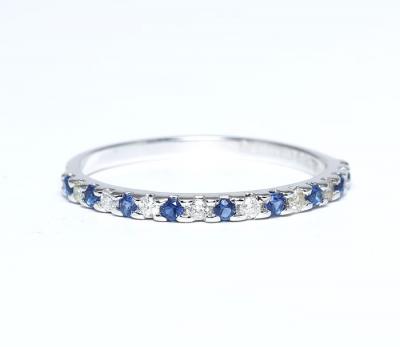 Bague en or blanc, diamants et saphirs bleus 2