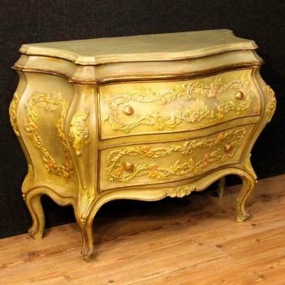 Commode sauteuse de style rococo 2