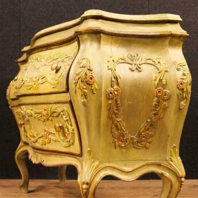 Commode sauteuse de style rococo 2