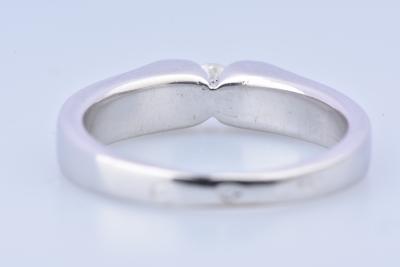 White gold ring adorned with a 0.17 carat diamond 2
