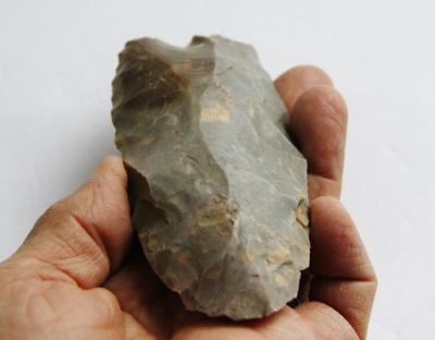 Hache type solutréen Paléolithique inférieur -22 000 /- 17000 ans 2