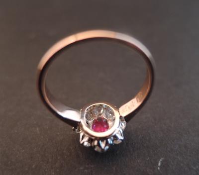 Bague pompadour rubis et diamants, XIXème siècle 2
